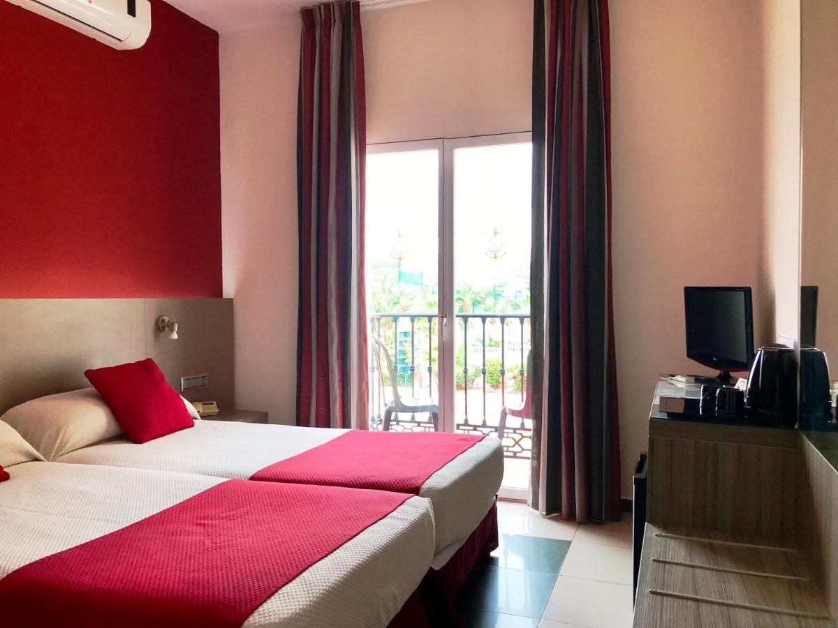 Double or Twin Room - Construction work view