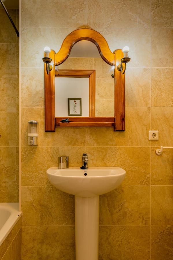 Deluxe Room,1262971825:JPEG