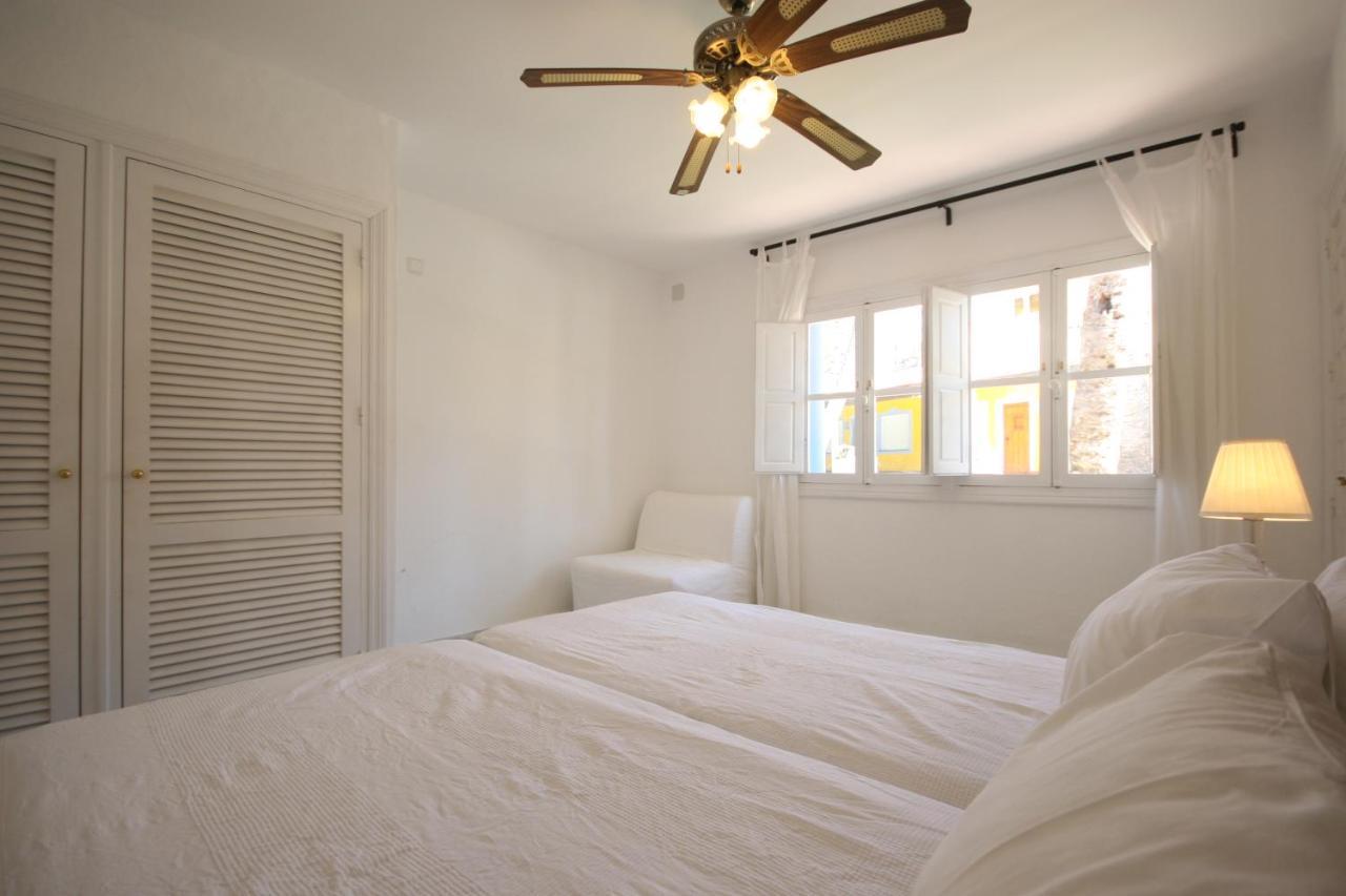 One-Bedroom Apartment,1498892815:JPEG