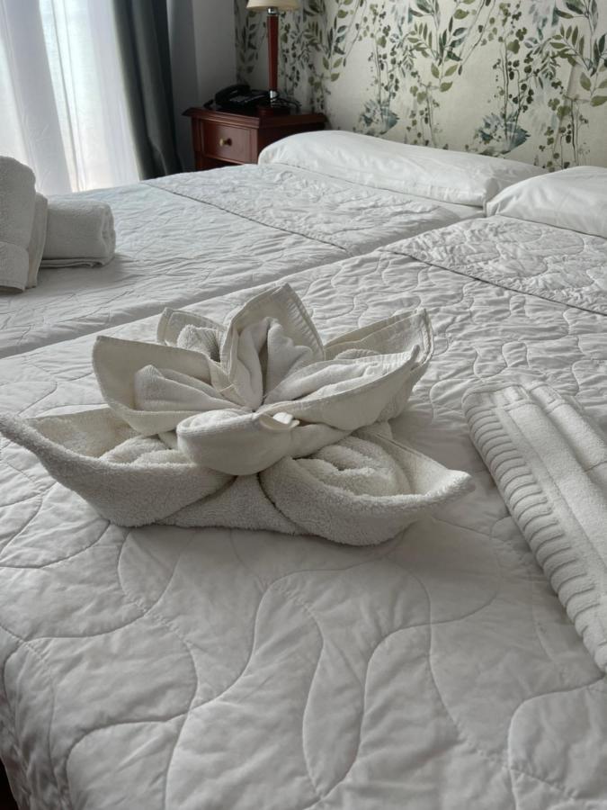 Two-Bedroom Apartment,1404650480:JPEG