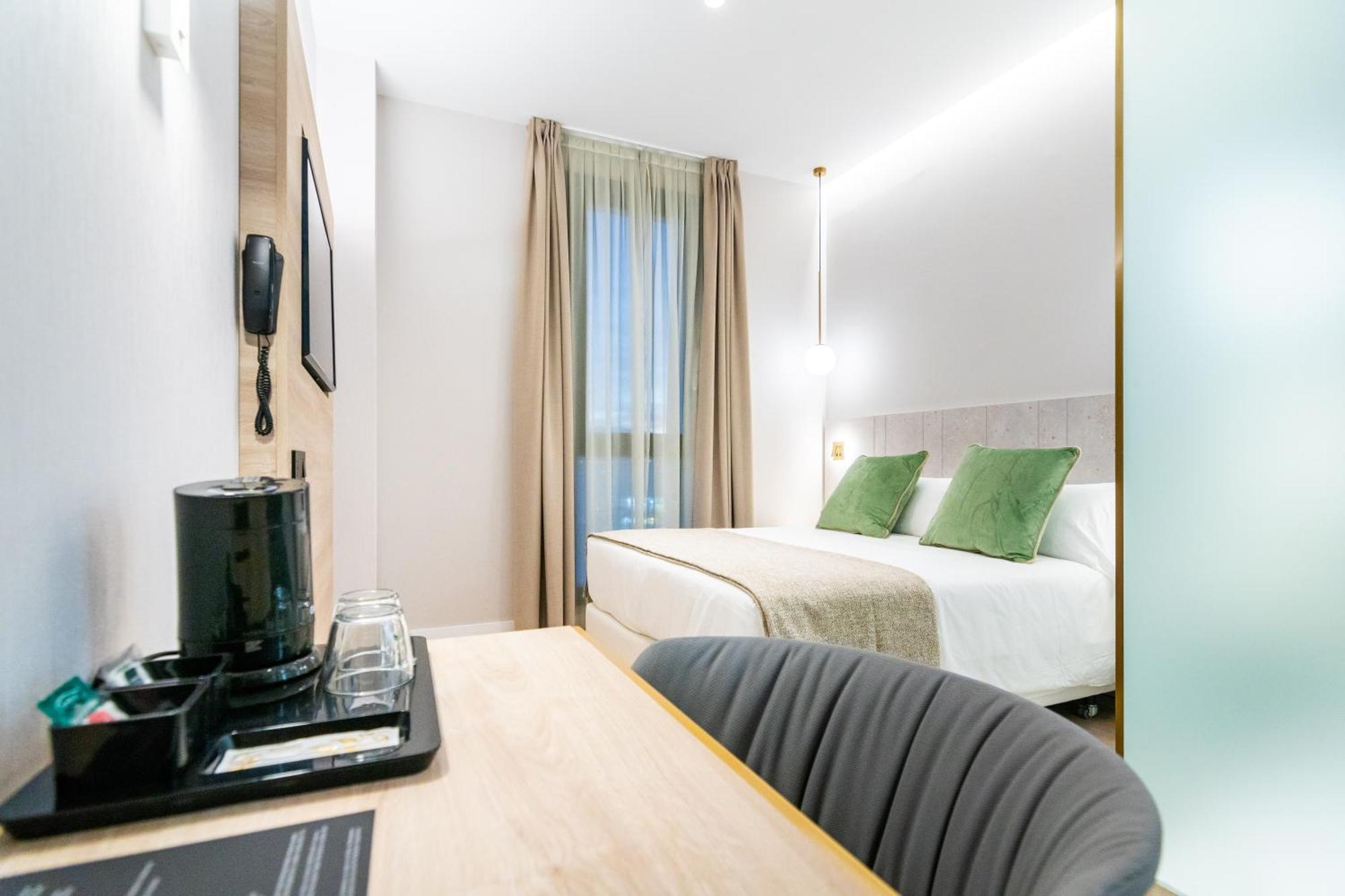 Double or Twin Room,1519016365:JPEG