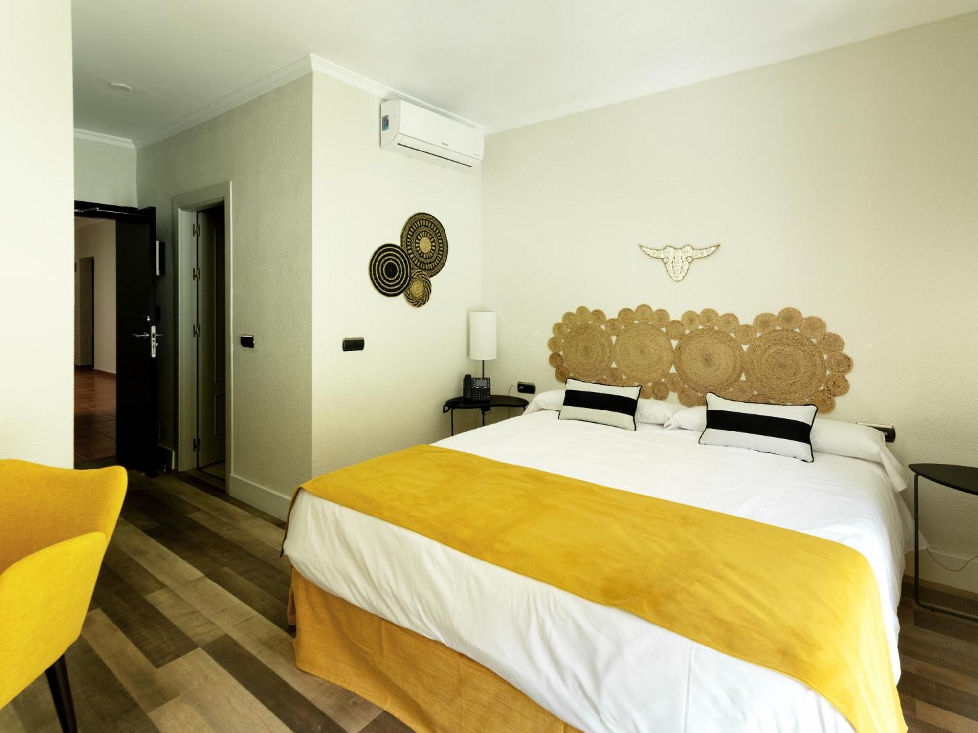 Double Room,1636732673:JPEG
