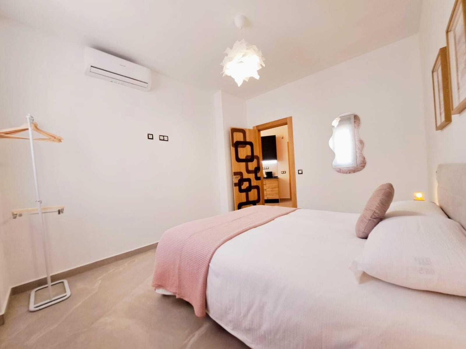 One-Bedroom Apartment,1702269462:JPEG