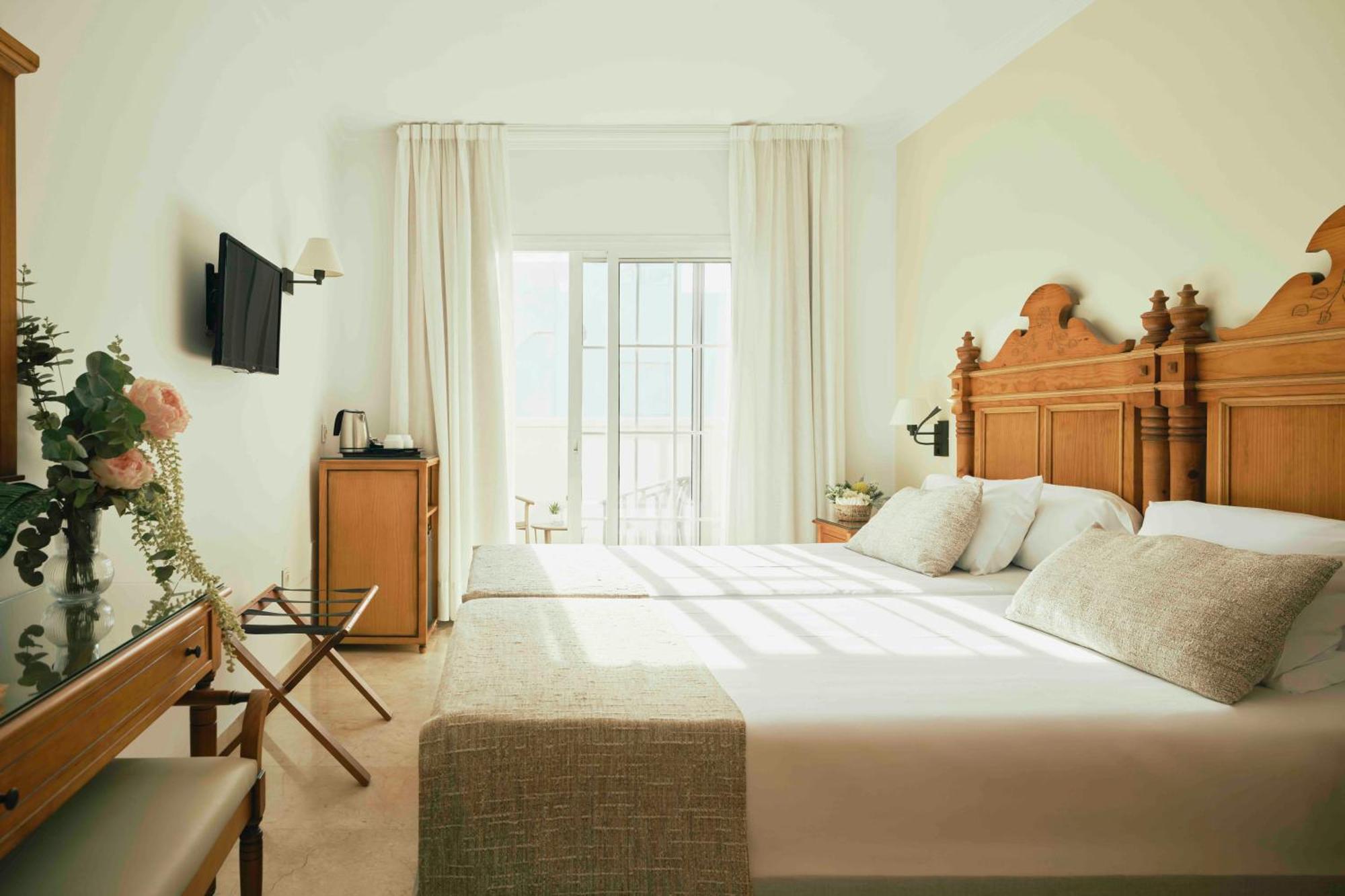 Comfort Room,1742582343:JPEG