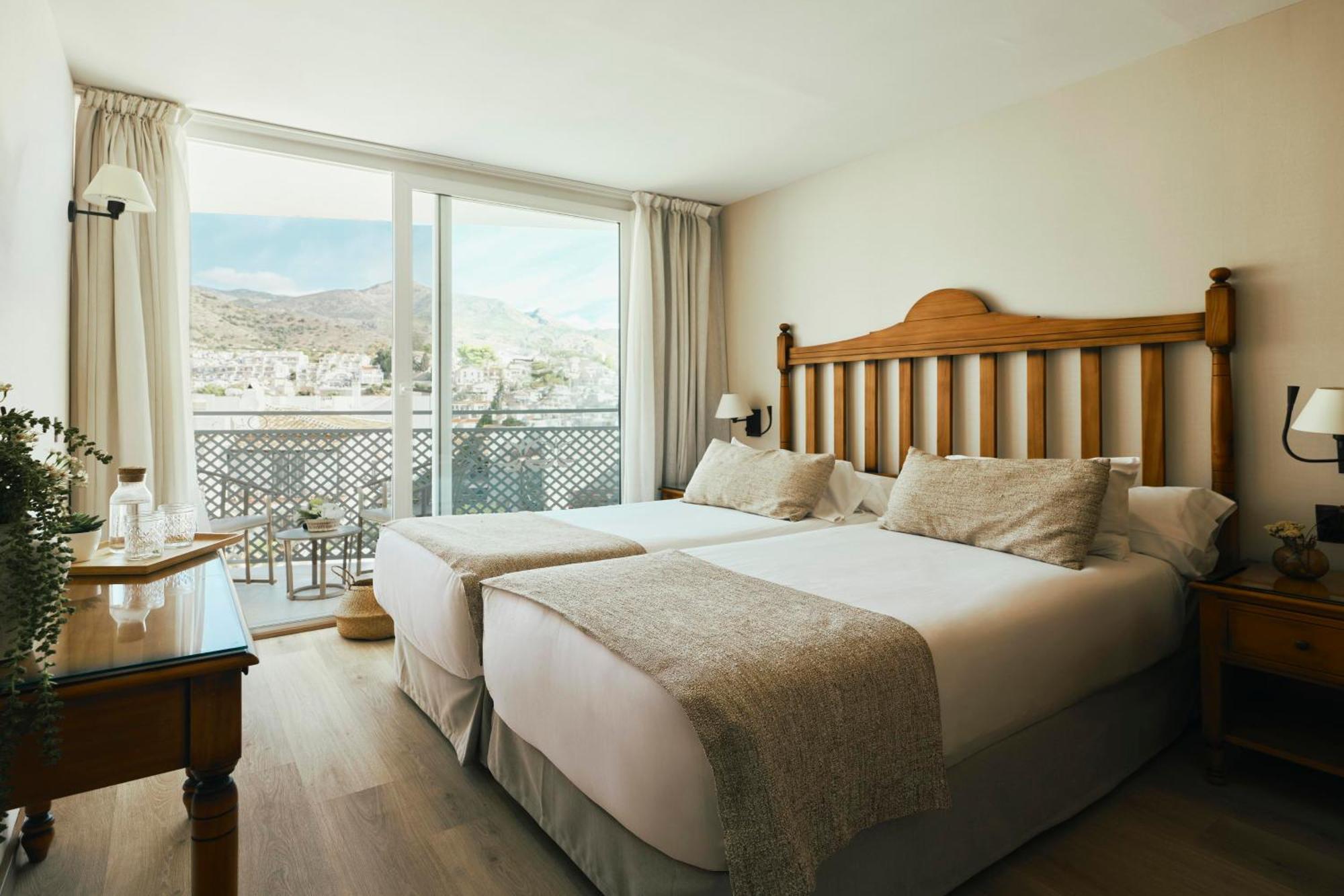 Classic Room,1742582325:JPEG
