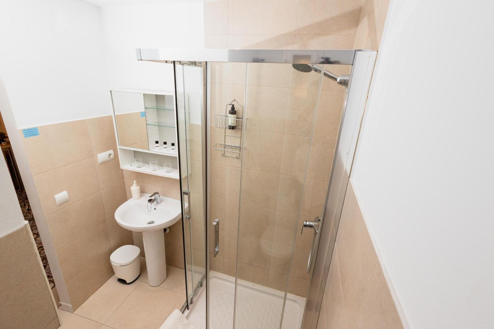 Superior Triple Room,1765863655:JPEG