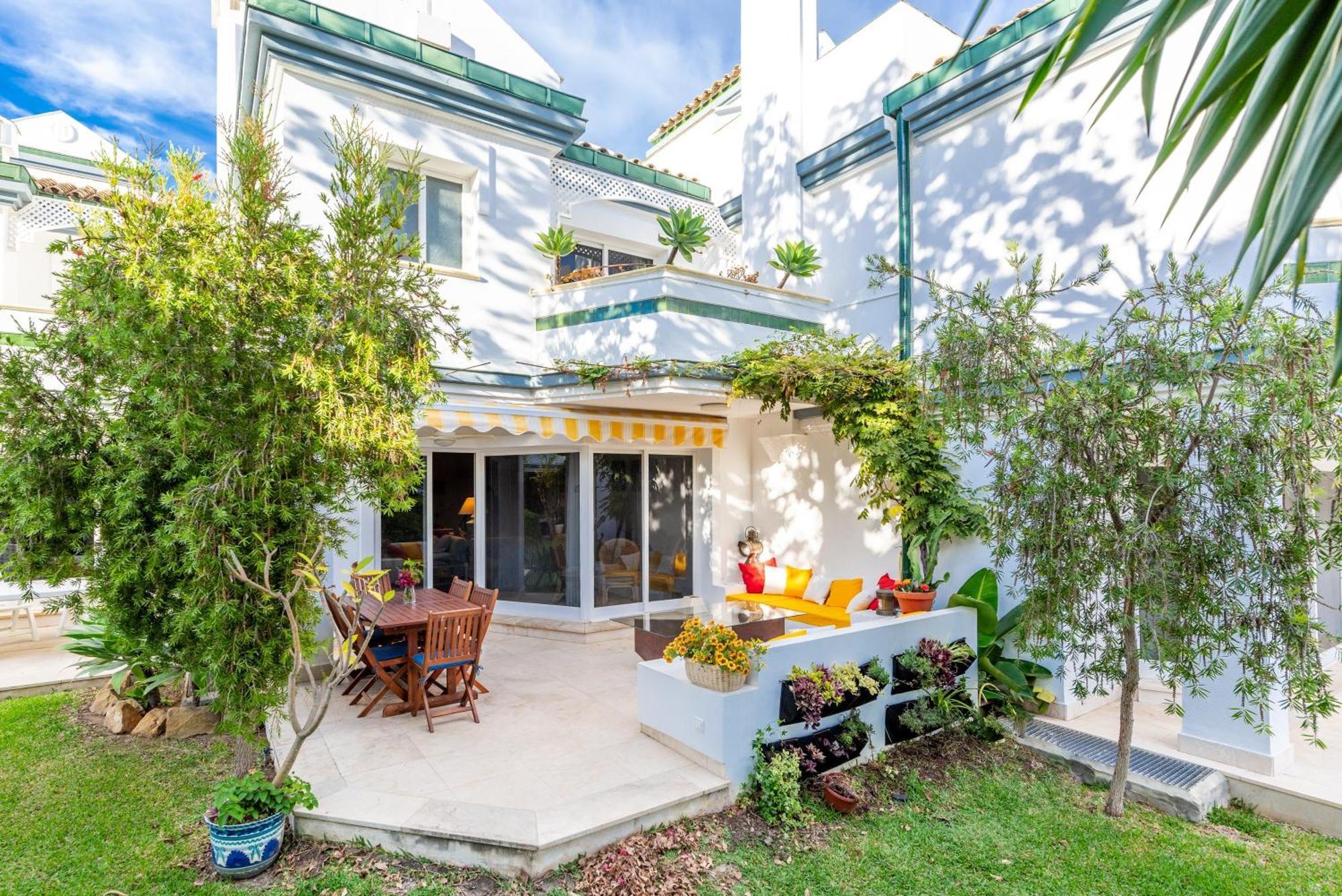 Three-Bedroom House,1766333961:JPEG