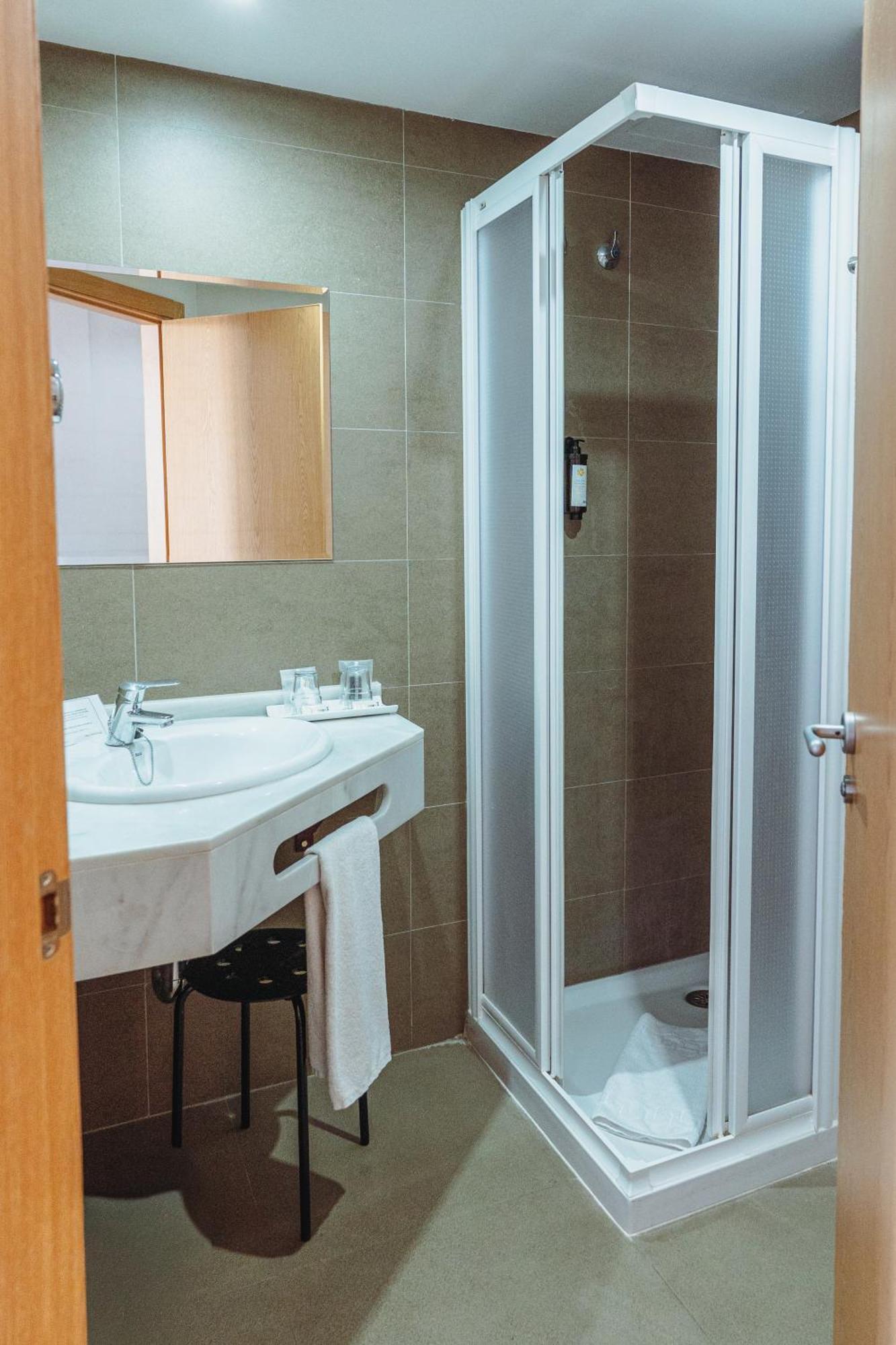 Superior Double or Twin Room,1769838385:JPEG