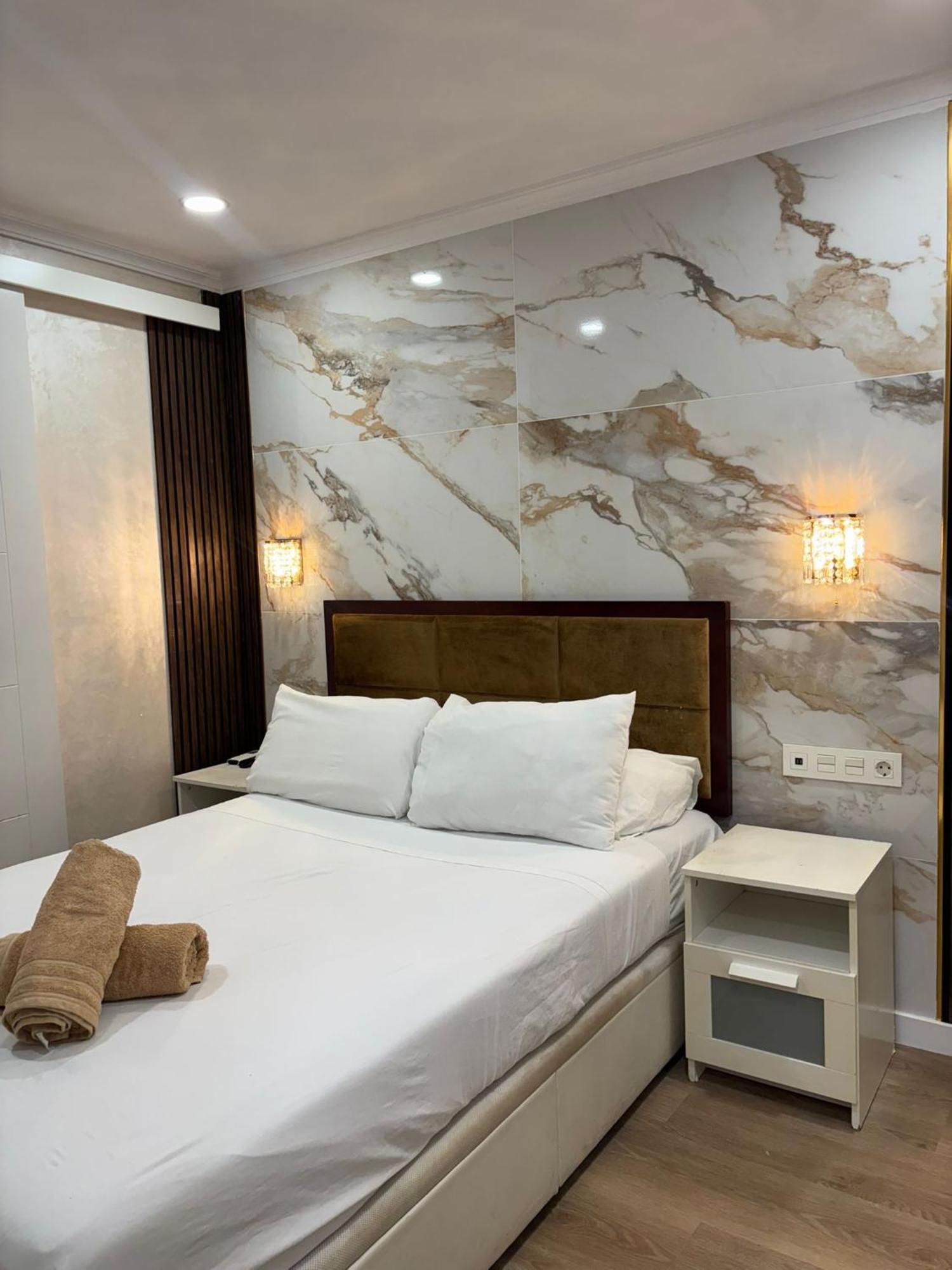 Deluxe Room,1772204430:JPEG