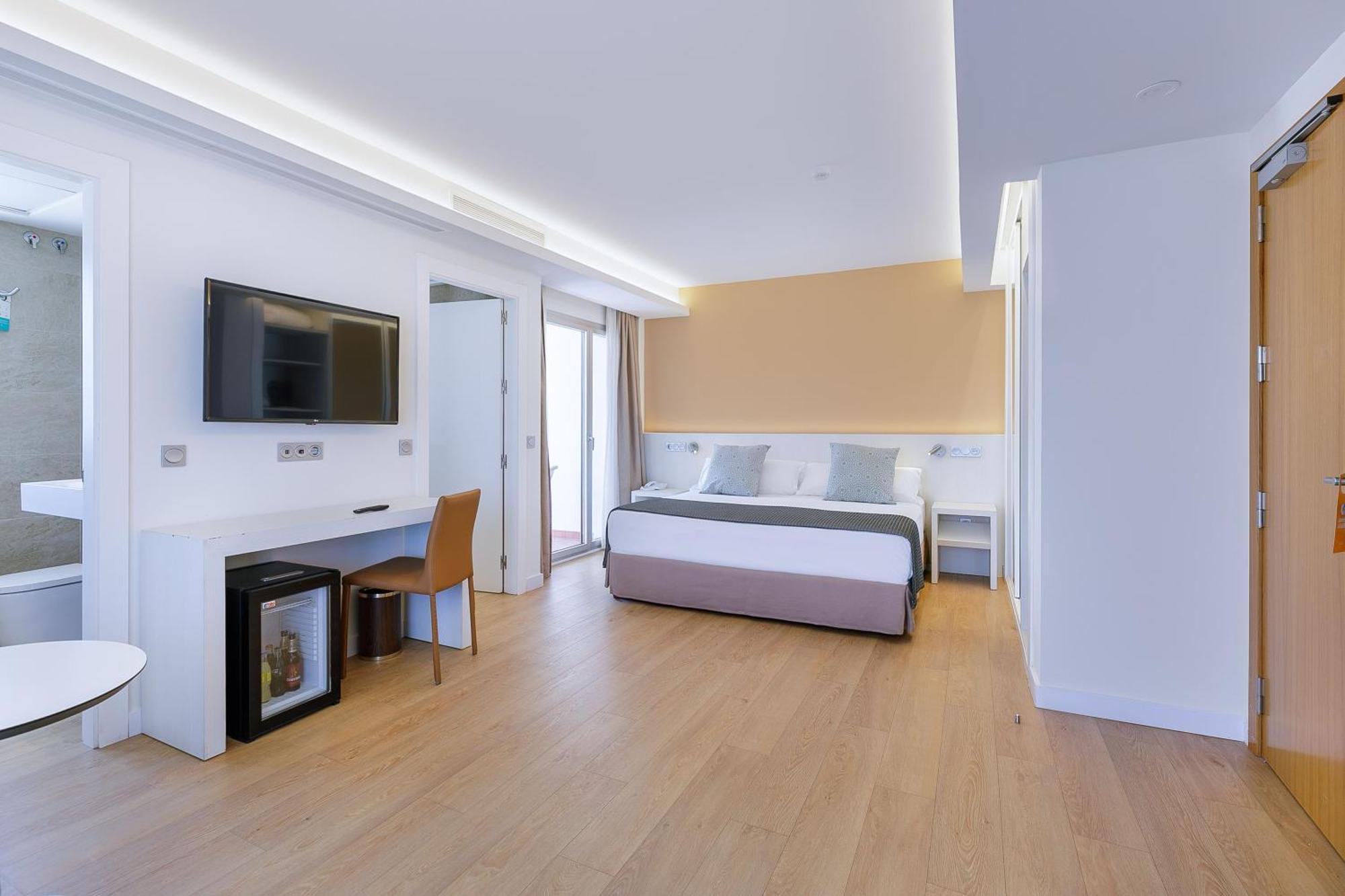 Family Junior Suite,1774426678:JPEG