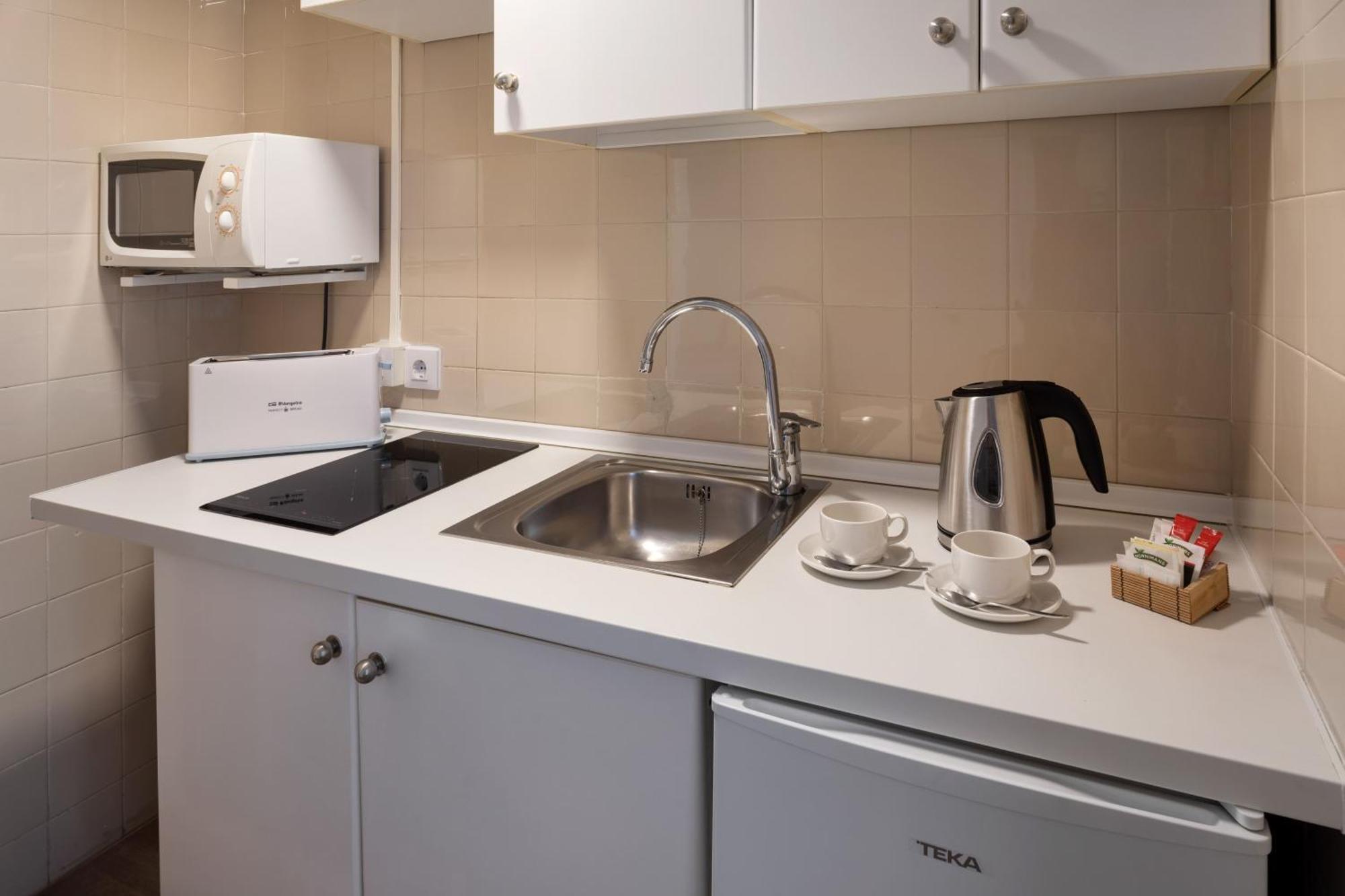 One-Bedroom Apartment,1774444246:JPEG