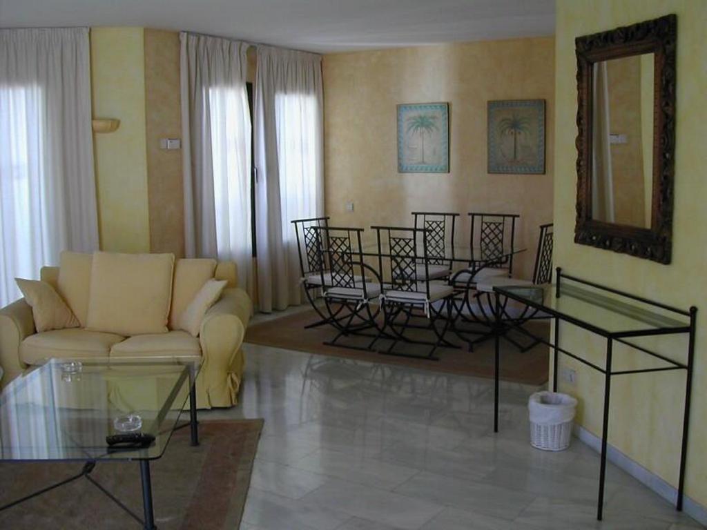 Two-Bedroom Apartment,258042317:JPEG
