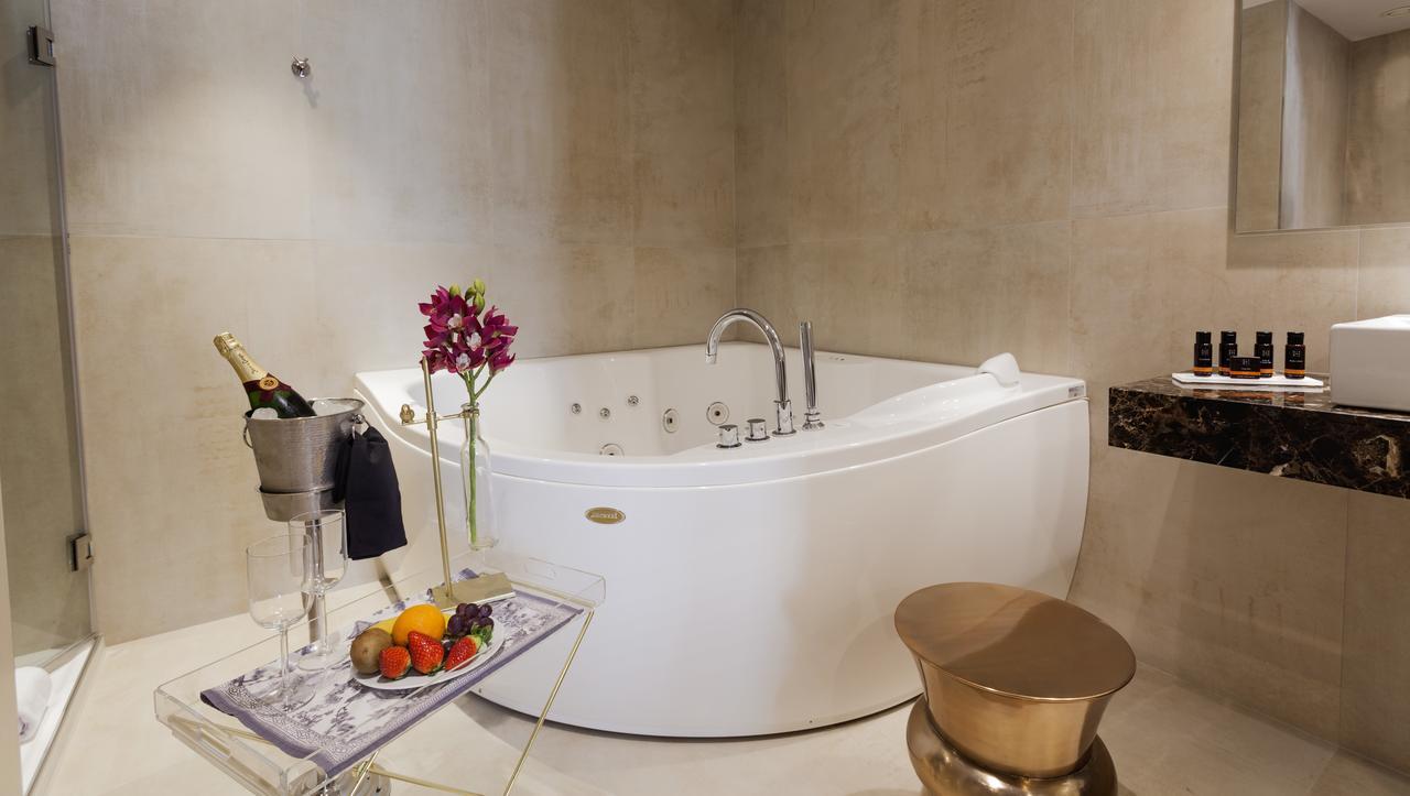 Deluxe Double Room Jacuzzi®,1284803572:JPEG