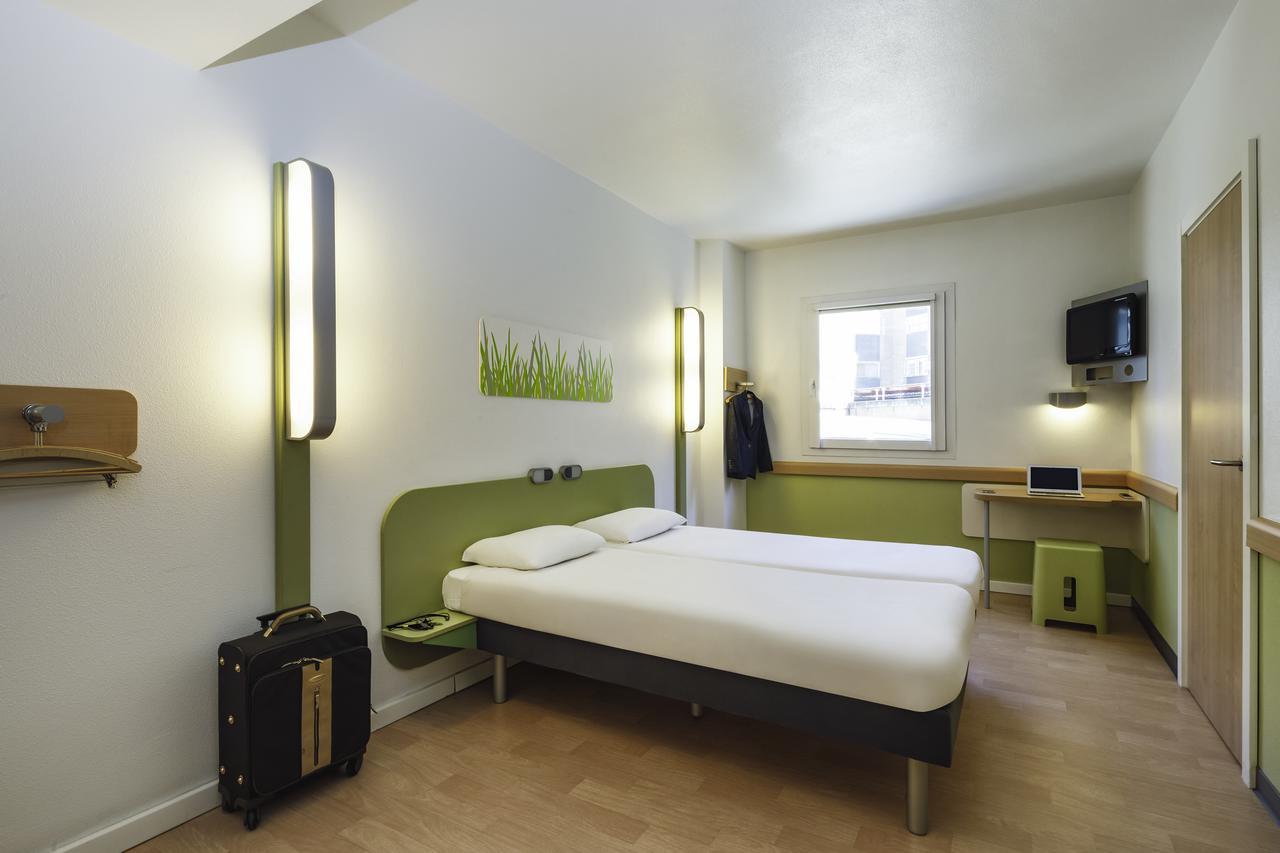 Tweepersoonskamer met 2 Aparte Bedden
