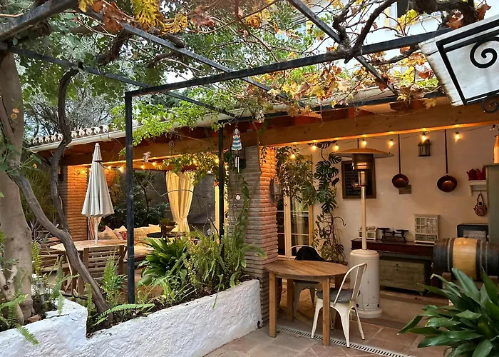 At Home In Malaga Stay & Solo Travellers Rincón de la Victoria