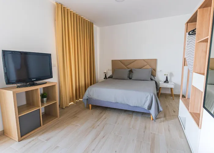 Apartamentos Turisticos José Cruz