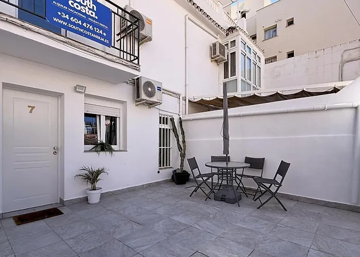 Villa Almirante Torrecilla By South Costa Nerja