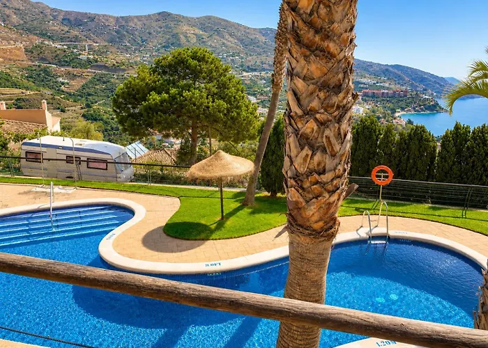 Adosado Con Piscina A 5 Minutos De La Playa