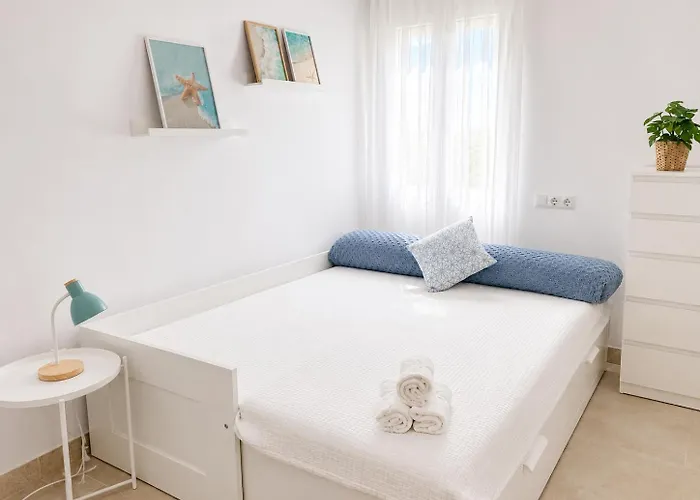 Adosado Con Piscina A 5 Minutos De La Playa