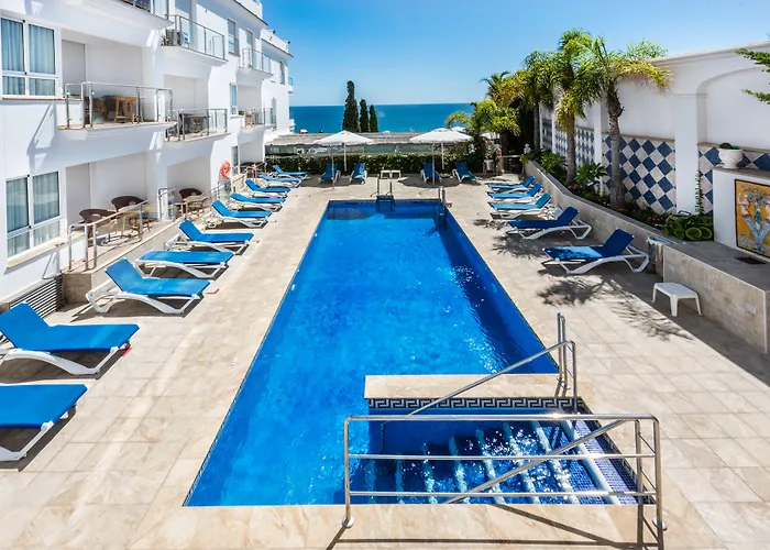 Toboso Apar - Turis Hotel Nerja